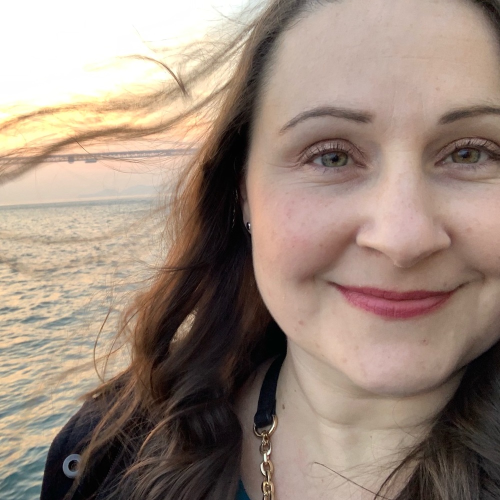 Meet your Posher, Jennifer
